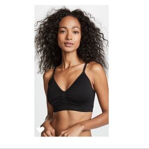 Yummie Seamless Bralette w Removable Padding.